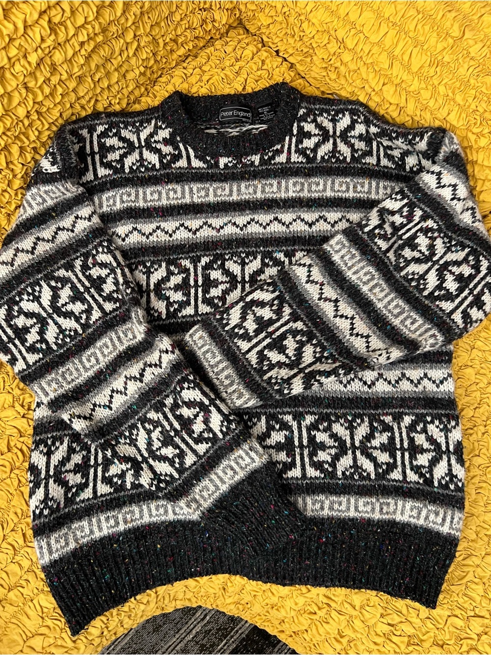 Peter England Vintage Speckled Crewneck Sweater